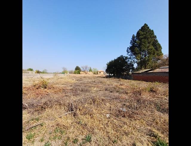 2,190M² VACANT LAND FOR SALE IN HENLEY ON KLIP